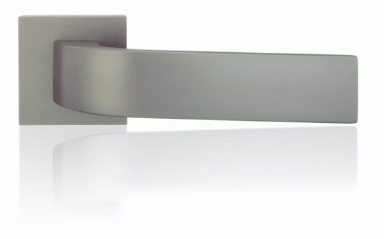 M&T dveřní klika Trinity TiNC řady Design 2006