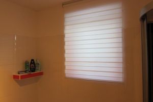 Interiérová roleta den/noc